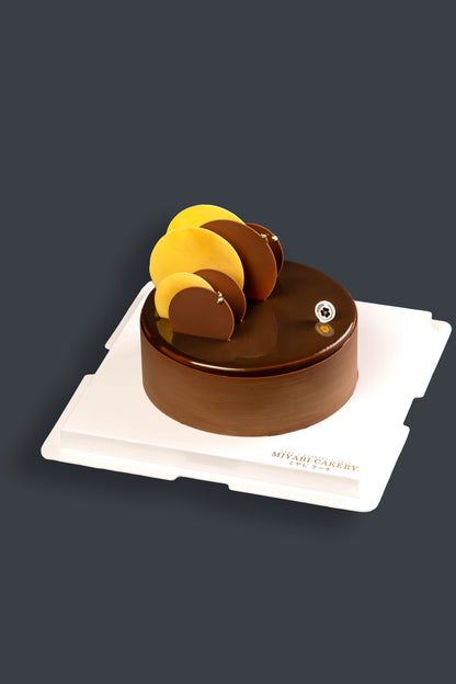 KINFU - Valrhona, Milk Chocolate, Hazelnut | Miyabi Cakery Kuala Lumpur